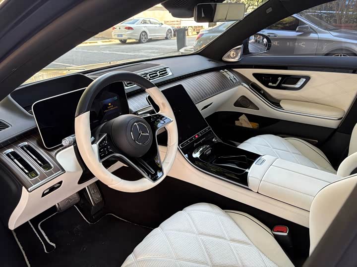 Фото 3 - Mercedes-Benz Maybach S-Class