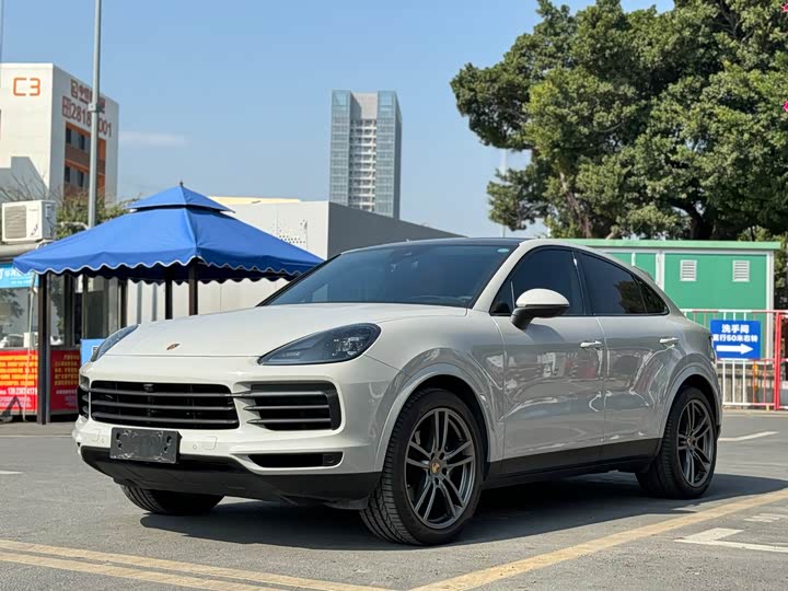 Фото 1 - Porsche Cayenne