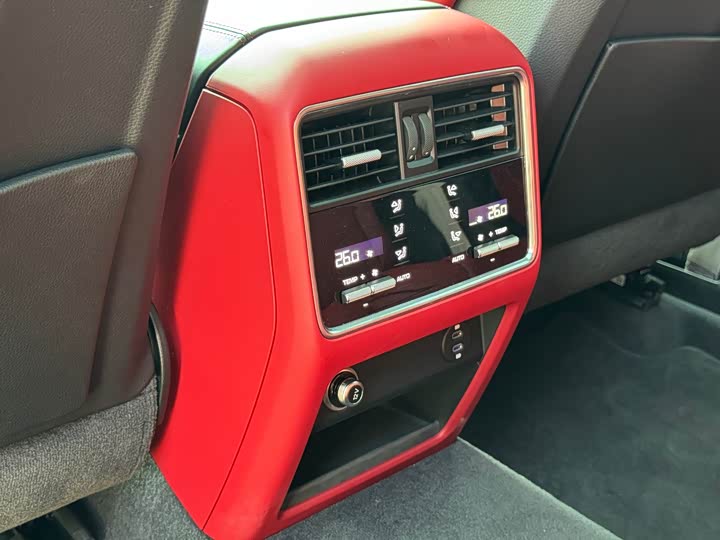 Фото 8 - Porsche Cayenne