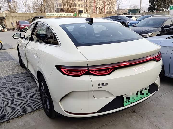 Фото 5 - BYD Qin L