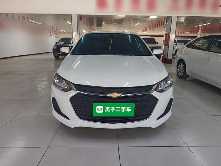 Фото 3 - Chevrolet Onix (Cavalier)