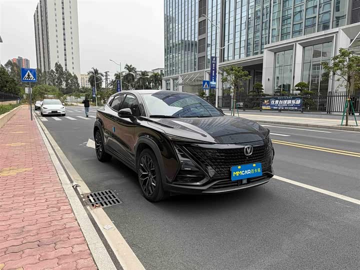 Фото 3 - Changan UNI-T