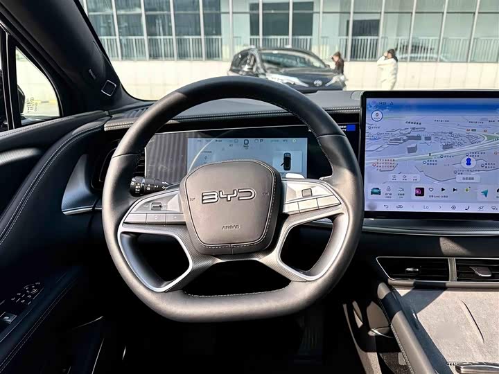 Фото 3 - BYD Sea Lion 07 EV