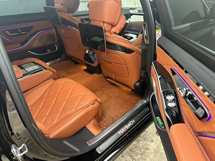 Фото 7 - Mercedes-Benz Maybach S-Class