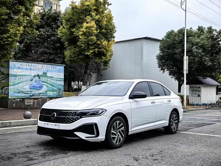 Фото 1 - Volkswagen Lavida