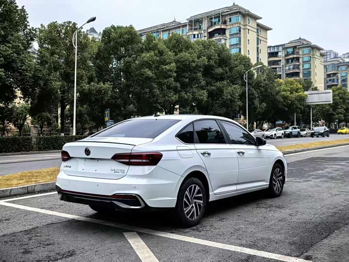 Фото 6 - Volkswagen Lavida