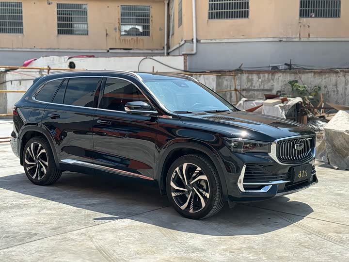 Фото 3 - Geely Monjaro