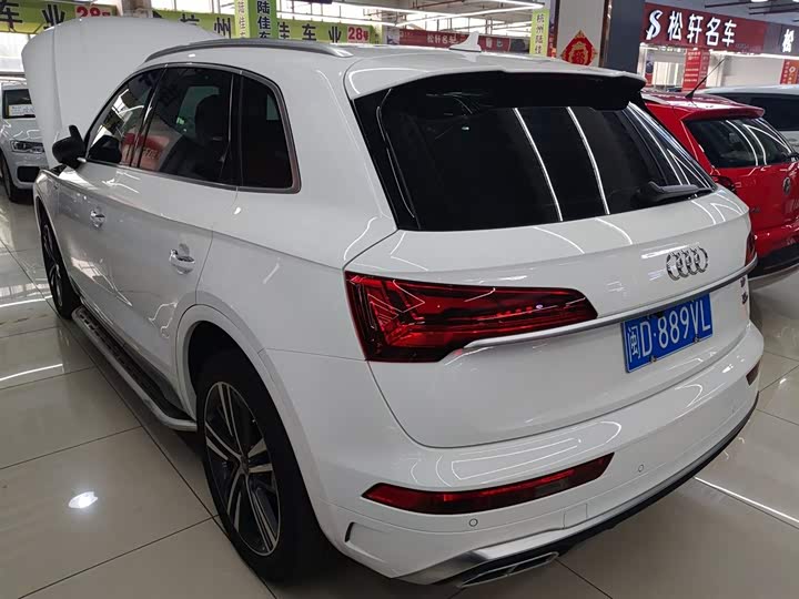 Фото 5 - Audi Q5L