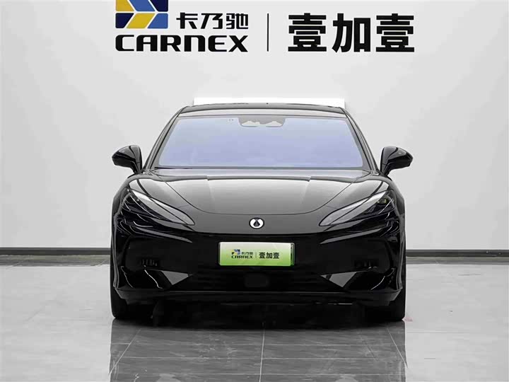 Фото 2 - Denza Z9GT