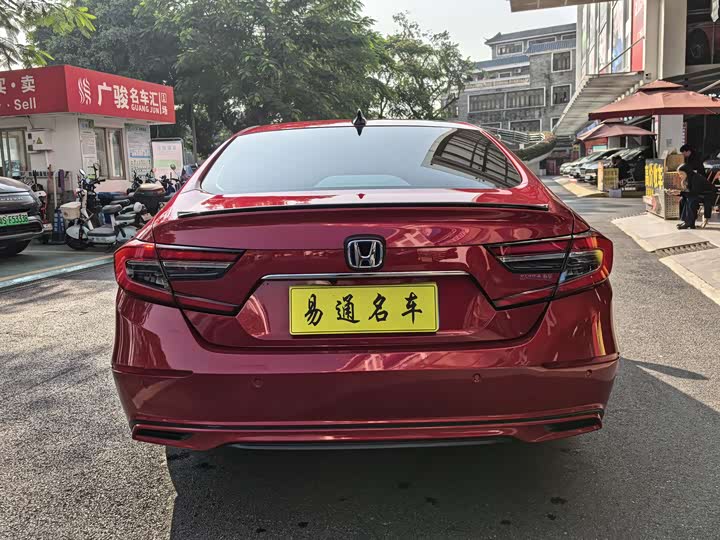 Фото 5 - Honda Accord