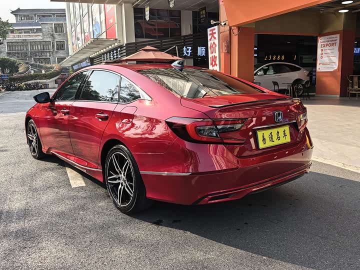 Фото 7 - Honda Accord