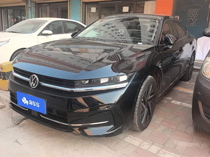 Фото 1 - Volkswagen Magotan