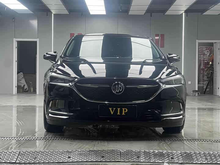 Фото 3 - Buick LaCrosse