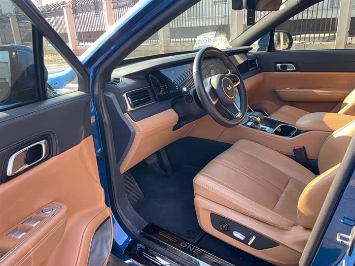 Фото 6 - LiXiang One