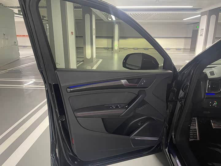 Фото 6 - Audi SQ5