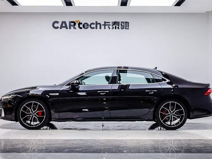 Фото 3 - Audi A7L