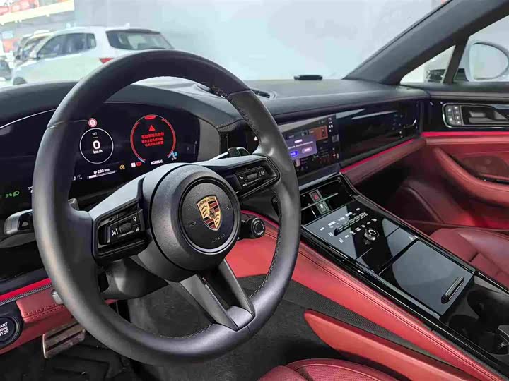 Фото 6 - Porsche Panamera