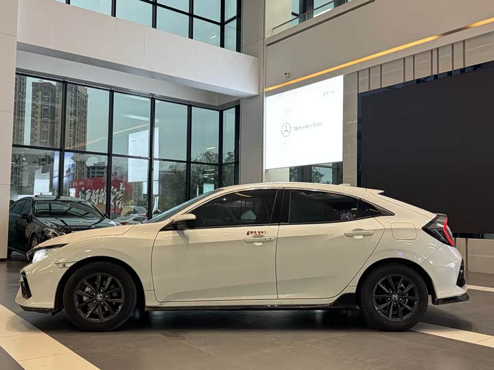 Фото 7 - Honda Civic