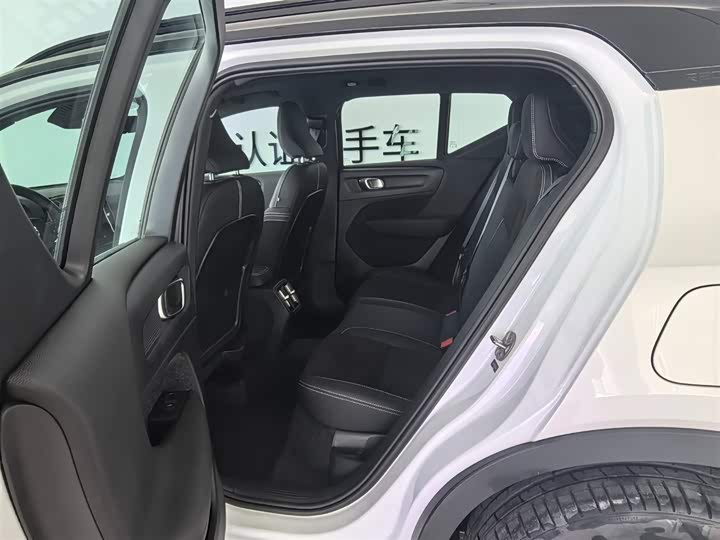 Фото 5 - Volvo XC40 EV