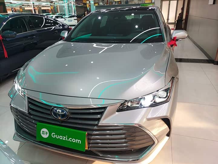 Фото 3 - Toyota Avalon