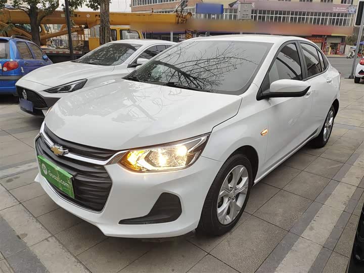 Фото 2 - Chevrolet Onix (Cavalier)