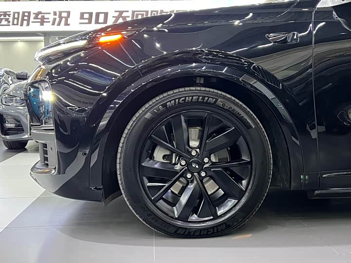 Фото 3 - LiXiang L8