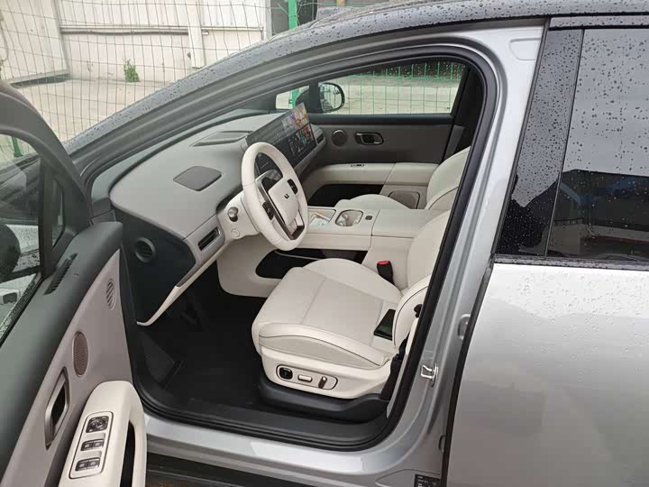 Фото 7 - LiXiang i6