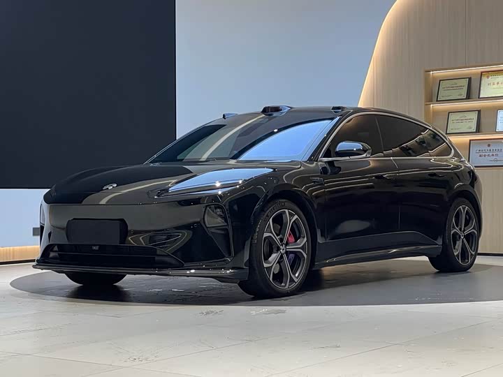 Фото 1 - Nio ET5T