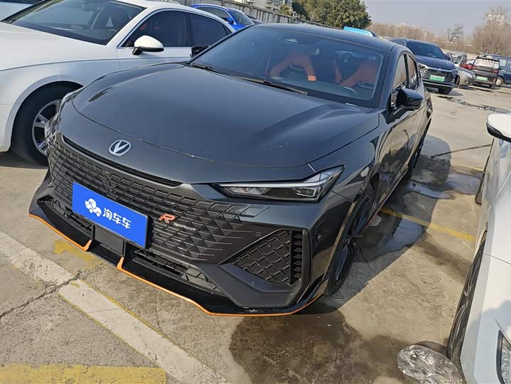 Фото 1 - Changan UNI-V