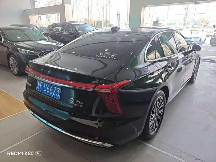 Фото 6 - Hongqi H5