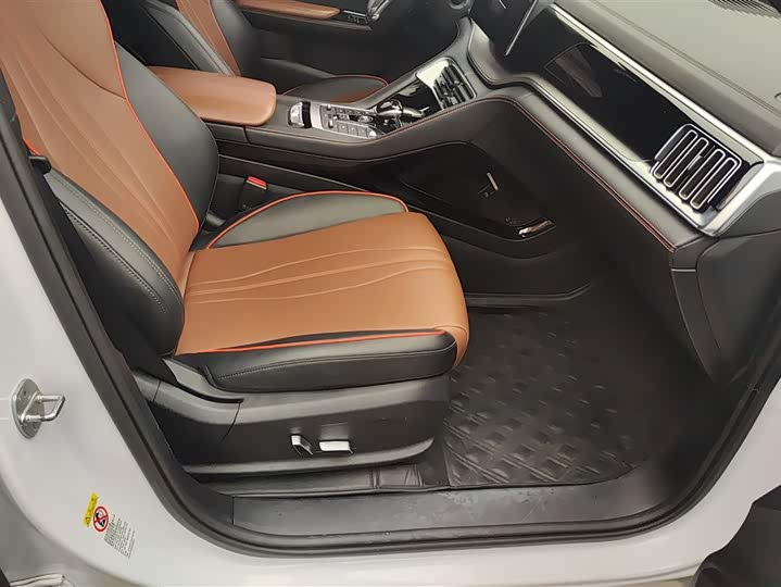 Фото 8 - BYD Song Plus