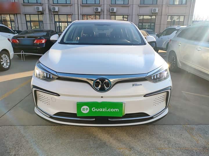 Фото 3 - Beijing EU5