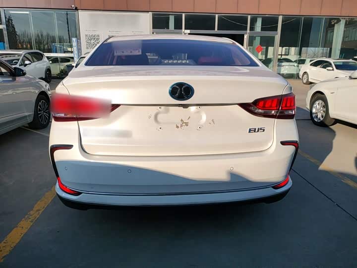 Фото 6 - Beijing EU5