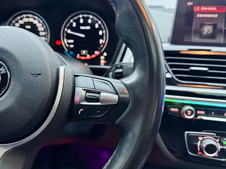 Фото 4 - BMW 1 Series