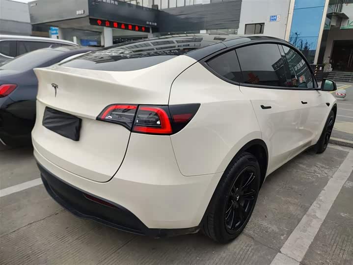 Фото 7 - Tesla Model Y