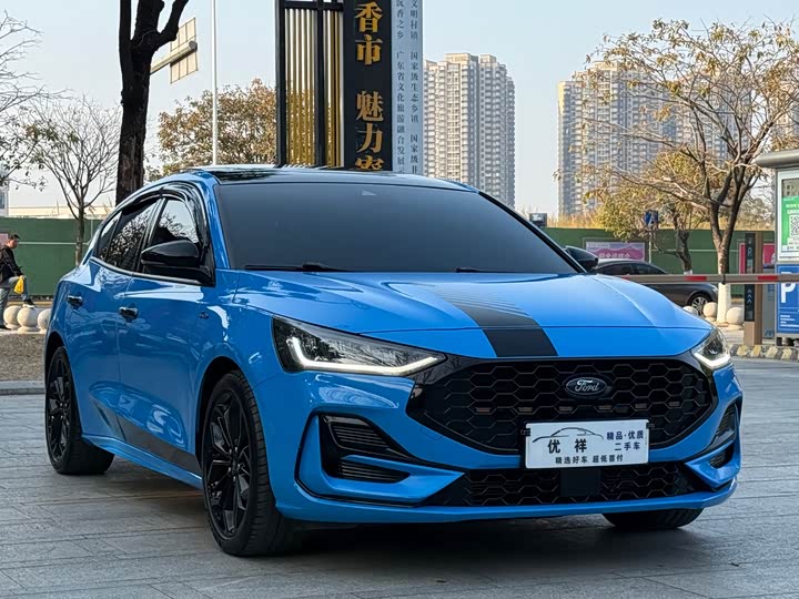 Фото 3 - Ford Focus