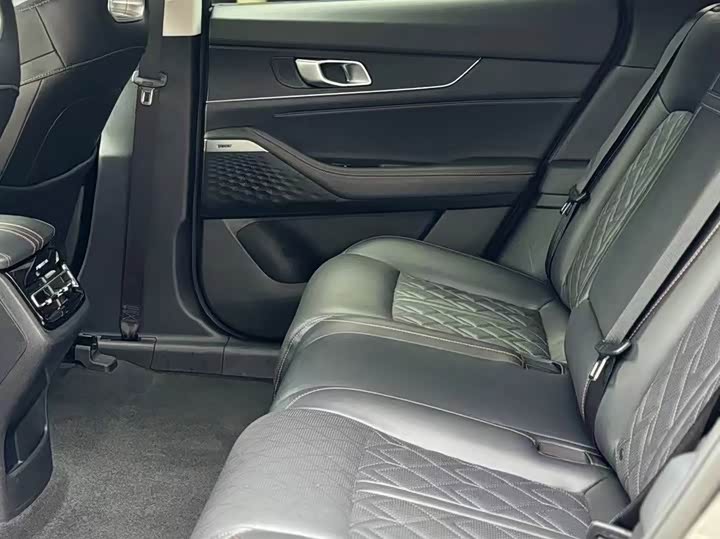 Фото 5 - Changan UNI-K