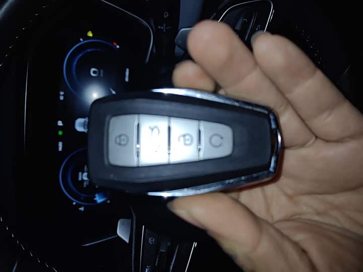 Фото 9 - Geely Preface