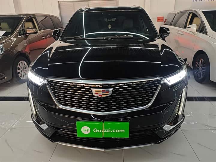 Фото 3 - Cadillac XT6