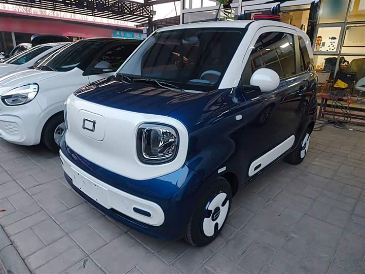 Фото 2 - Bestune Pony