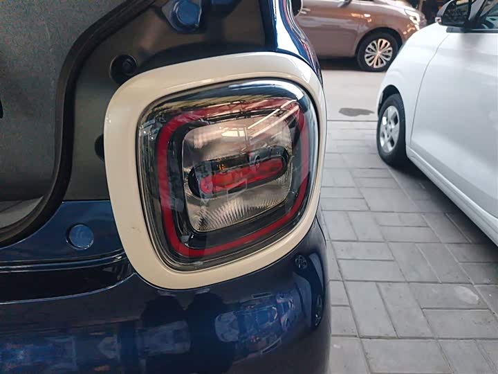 Фото 8 - Bestune Pony