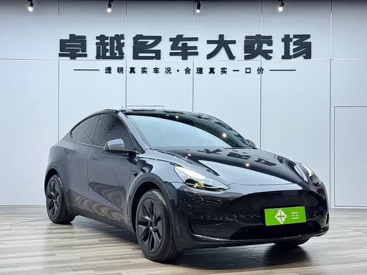 Фото 3 - Tesla Model Y