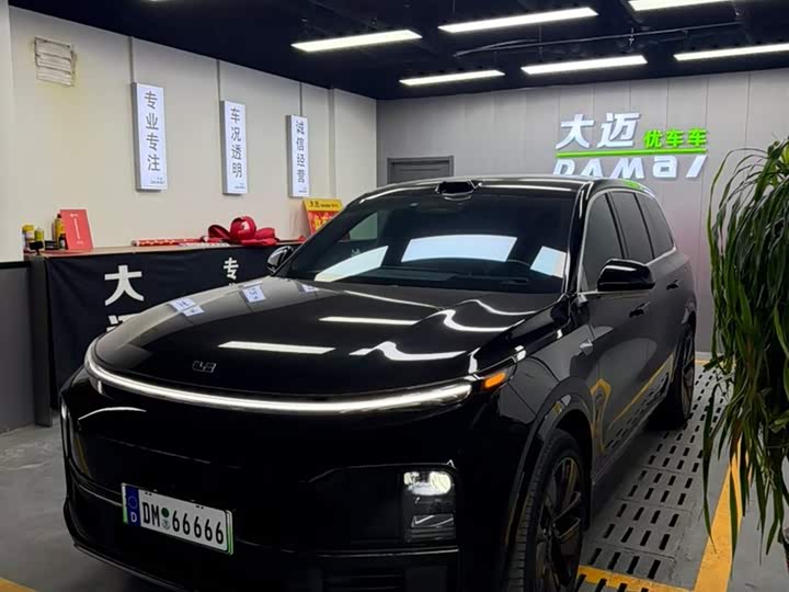 Фото 1 - LiXiang L9