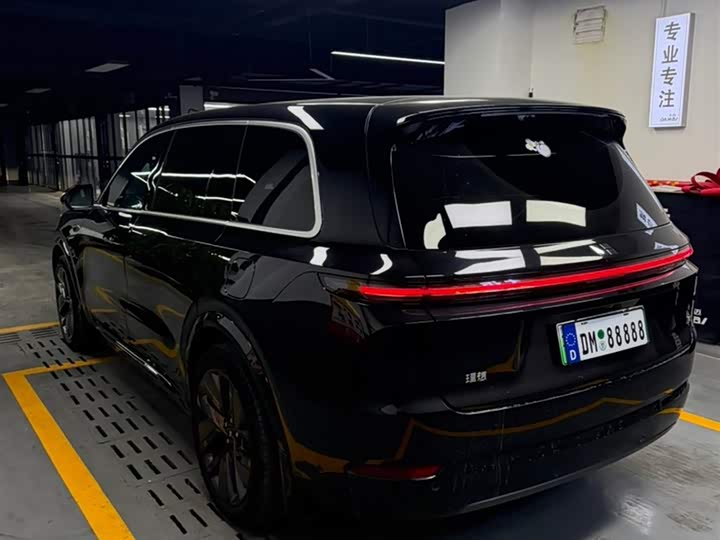 Фото 6 - LiXiang L9