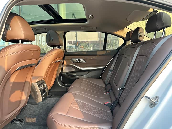 Фото 9 - BMW 3 Series