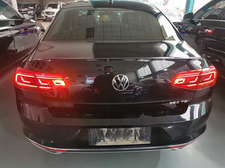 Фото 6 - Volkswagen Magotan