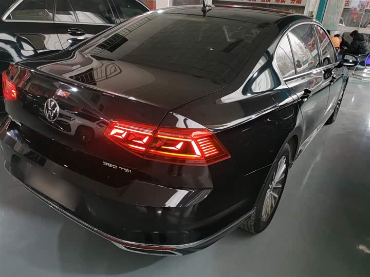 Фото 7 - Volkswagen Magotan