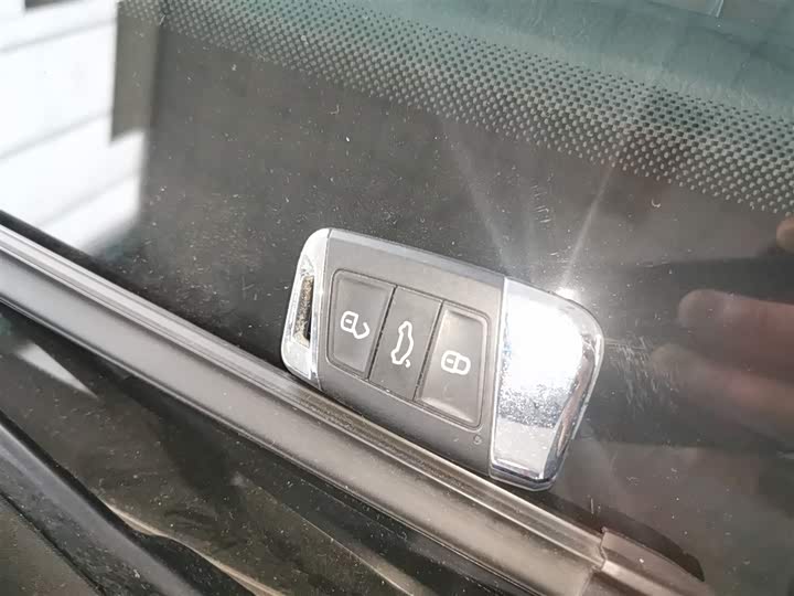 Фото 9 - Volkswagen Magotan