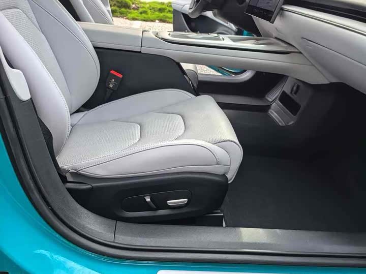 Фото 4 - Xiaomi SU7