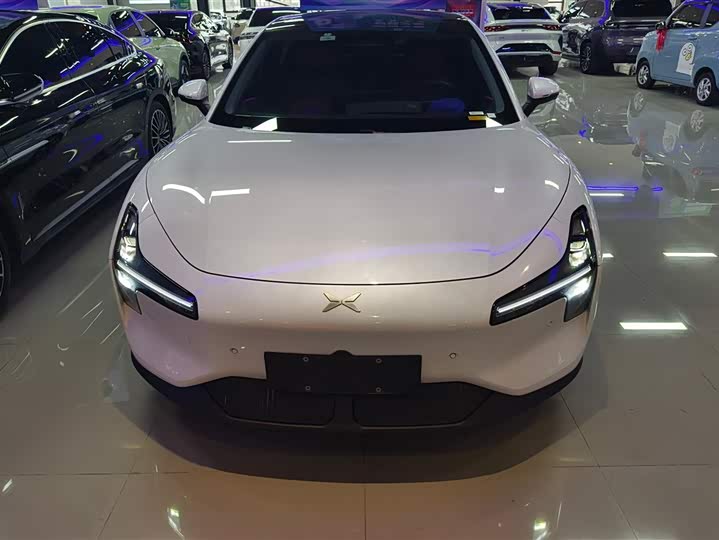 Фото 2 - XPeng Mona M03